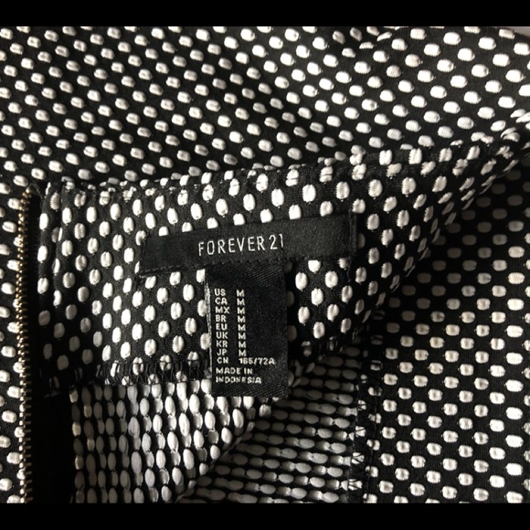 Shorts - Picture 4 of 6